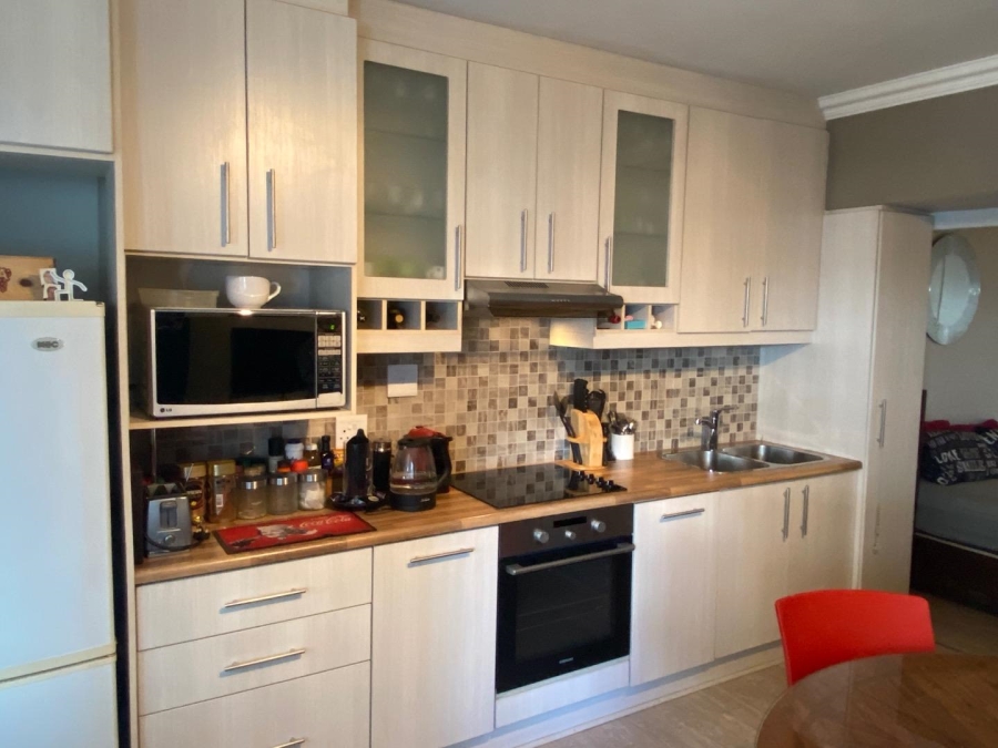 0 Bedroom Property for Sale in Three Anchor Bay Western Cape